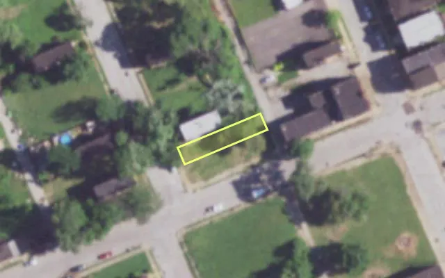 Aerial view of 4304 STRODTMAN PL — vacant lot, St. Louis with approximate parcel outline