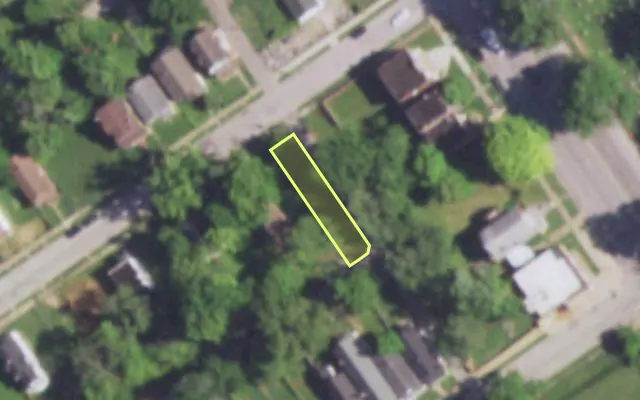 Aerial view of 5540 GENEVIEVE AV — vacant lot, St. Louis with approximate parcel outline