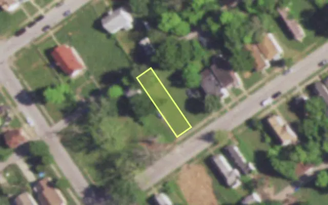 Aerial view of 4917 BEACON AV — vacant lot, St. Louis with approximate parcel outline