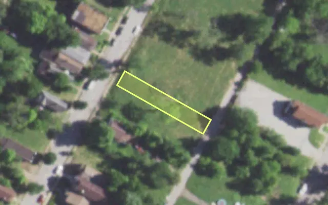 Aerial view of 2736 SEMPLE AV — vacant lot, St. Louis with approximate parcel outline