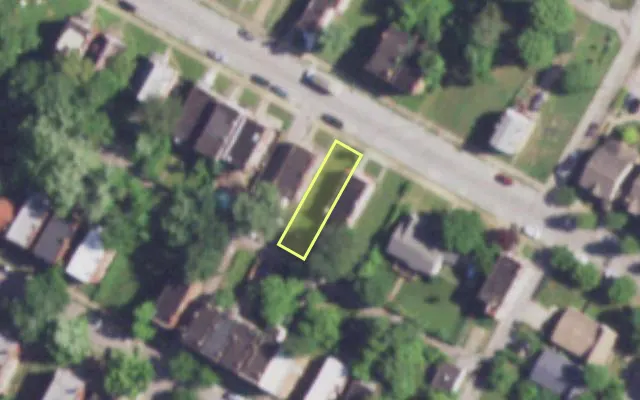 Aerial view of 4430 KOSSUTH AV — vacant lot, St. Louis with approximate parcel outline