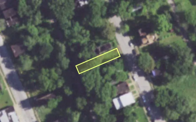 Aerial view of 4327 N 19TH ST — vacant lot, St. Louis with approximate parcel outline