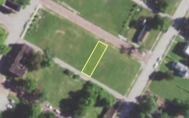 Aerial view of 5558 ST EDWARD AV — vacant lot, St. Louis with approximate parcel outline