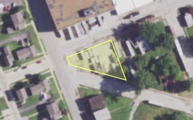 Aerial view of 3400 N FLORISSANT AV — vacant lot, St. Louis with approximate parcel outline