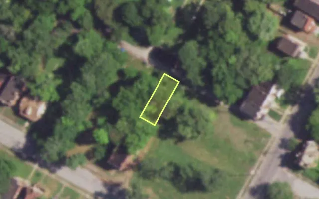 Aerial view of 4719 R COTE BRILLIANTE AV — vacant lot, St. Louis with approximate parcel outline