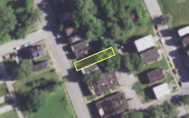 Aerial view of 3932 N FLORISSANT AV — vacant lot, St. Louis with approximate parcel outline