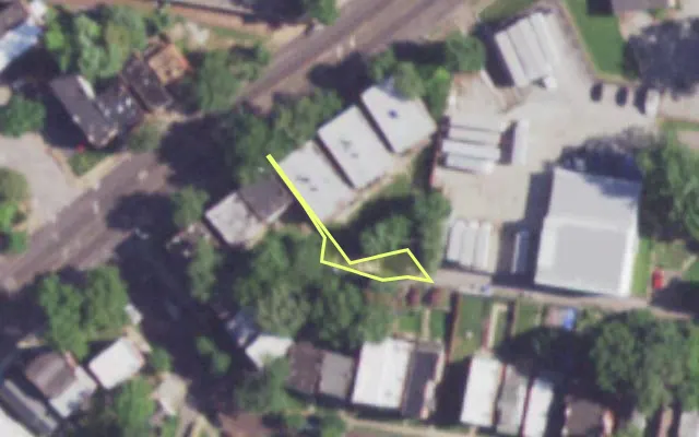 Aerial view of 3708 S BROADWAY — vacant lot, St. Louis with approximate parcel outline