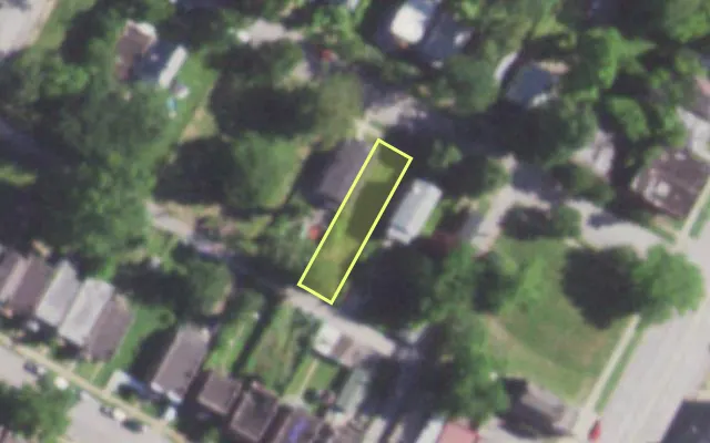 Aerial view of 5322 LABADIE AV — vacant lot, St. Louis with approximate parcel outline