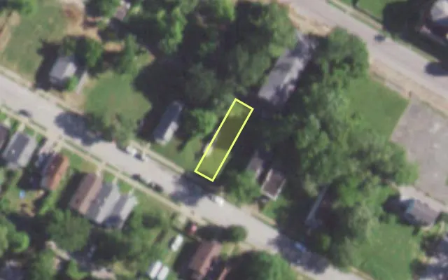 Aerial view of 5629 KENNERLY AV — vacant lot, St. Louis with approximate parcel outline