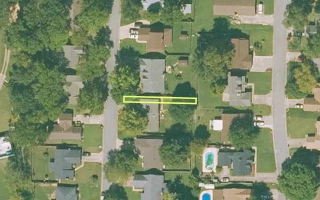 Aerial view of SEBASTIAN County parcel 11013-0066-00000-01 — Arkansas post-auction with approximate parcel outline