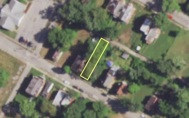 Aerial view of 4437 GARFIELD AV — vacant lot, St. Louis with approximate parcel outline