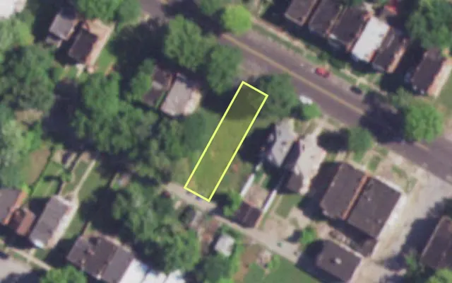 Aerial view of 4222 ST LOUIS AV — vacant lot, St. Louis with approximate parcel outline