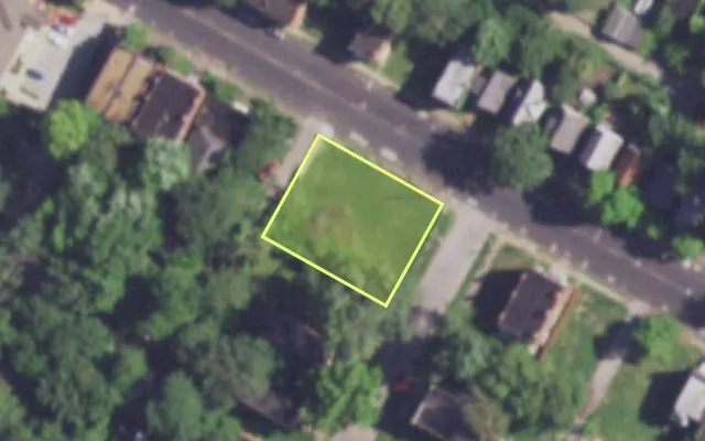Aerial view of 4350 LEE AV — vacant lot, St. Louis with approximate parcel outline
