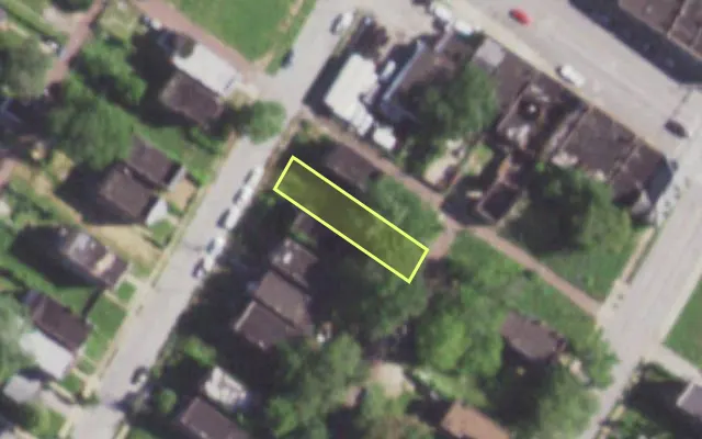 Aerial view of 1480 LAUREL ST — vacant lot, St. Louis with approximate parcel outline