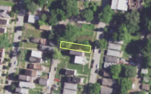 Aerial view of 3823 MISSOURI AV — vacant lot, St. Louis with approximate parcel outline