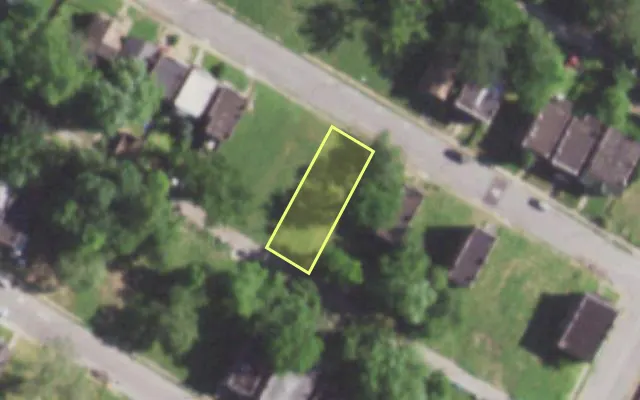 Aerial view of 5826 LOTUS AV — vacant lot, St. Louis with approximate parcel outline