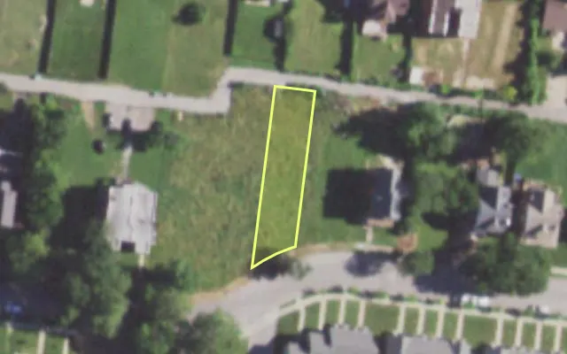 Aerial view of 5551 CLEMENS AV — vacant lot, St. Louis with approximate parcel outline