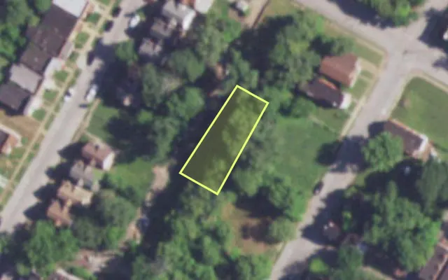 Aerial view of 4027 R CAMELLIA AV — vacant lot, St. Louis with approximate parcel outline