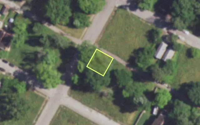 Aerial view of 1814 BILLUPS AV — vacant lot, St. Louis with approximate parcel outline