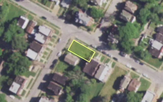 Aerial view of 3940 CORA AV — vacant lot, St. Louis with approximate parcel outline
