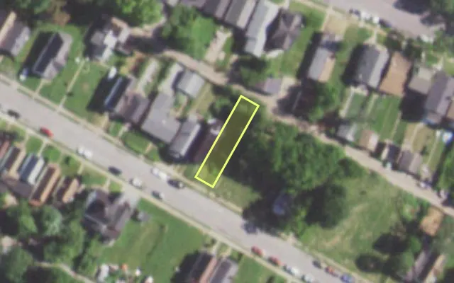 Aerial view of 5725 ROOSEVELT PL — vacant lot, St. Louis with approximate parcel outline
