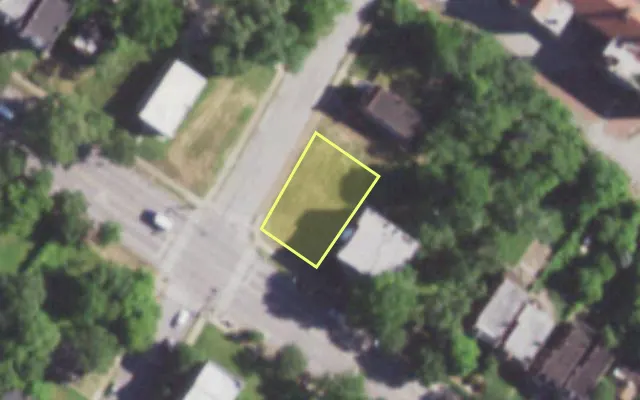 Aerial view of 5891 PAGE BLVD — vacant lot, St. Louis with approximate parcel outline