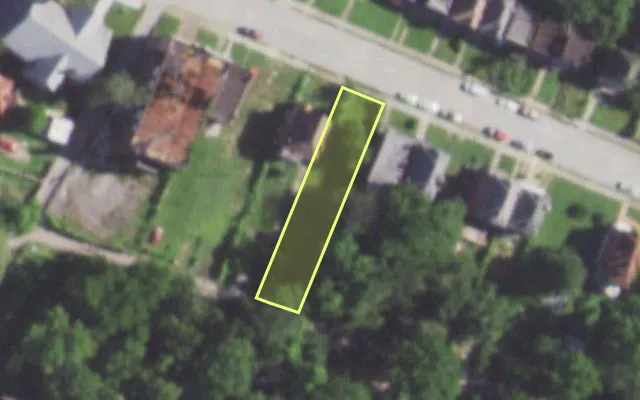 Aerial view of 5220 WELLS AV — vacant lot, St. Louis with approximate parcel outline