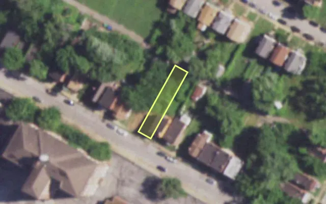 Aerial view of 4331 ALDINE AV — vacant lot, St. Louis with approximate parcel outline