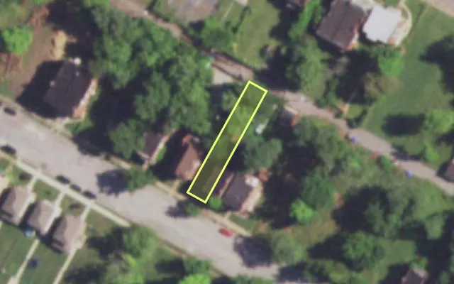 Aerial view of 4215 W COOK AV — vacant lot, St. Louis with approximate parcel outline