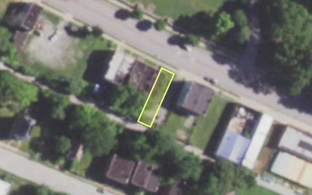 Aerial view of 5056 DR MARTIN LUTHER KING DR — vacant lot, St. Louis with approximate parcel outline