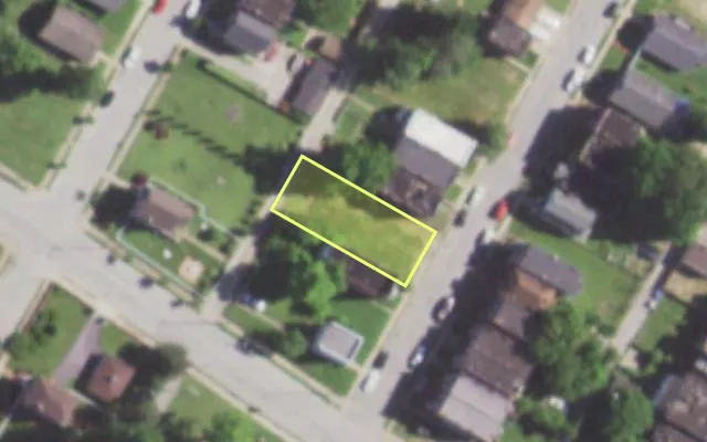 Aerial view of 1413 GRANVILLE PL — vacant lot, St. Louis with approximate parcel outline