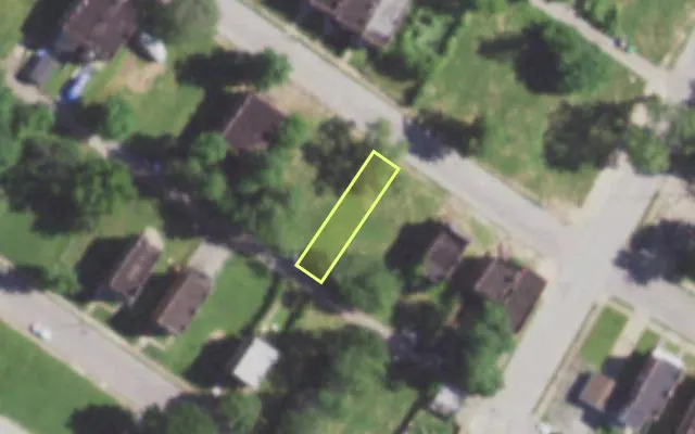 Aerial view of 5916 WABADA AV — vacant lot, St. Louis with approximate parcel outline