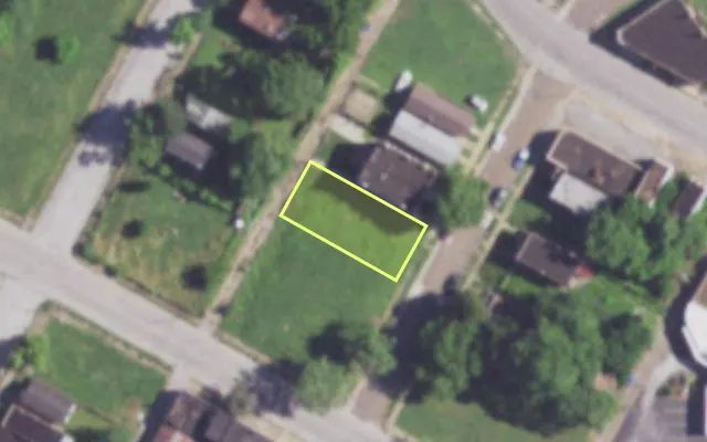 Aerial view of 4315 OBEAR AV — vacant lot, St. Louis with approximate parcel outline