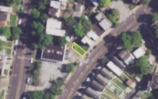 Aerial view of 3739 S BROADWAY — vacant lot, St. Louis with approximate parcel outline