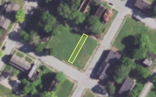 Aerial view of 3007 KOSSUTH AV — vacant lot, St. Louis with approximate parcel outline