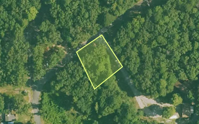 Aerial view of HOT SPRING County parcel 633-16077-000 — Arkansas post-auction with approximate parcel outline