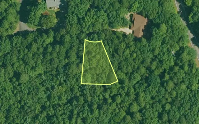 Aerial view of GARLAND County parcel 62040 — Arkansas post-auction with approximate parcel outline