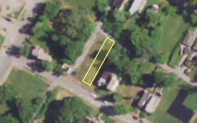 Aerial view of 4649 KENNERLY AV — vacant lot, St. Louis with approximate parcel outline