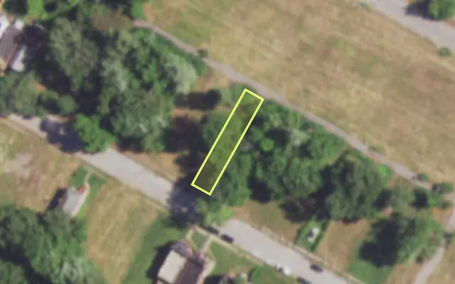 Aerial view of 4543 COTTAGE AV — vacant lot, St. Louis with approximate parcel outline
