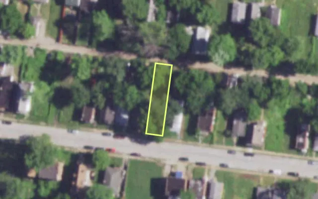 Aerial view of 901 CANAAN AV — vacant lot, St. Louis with approximate parcel outline
