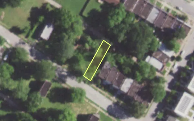 Aerial view of 5621 THEODOSIA AV — vacant lot, St. Louis with approximate parcel outline