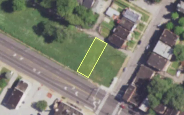Aerial view of 4807 NATURAL BRIDGE AV — vacant lot, St. Louis with approximate parcel outline
