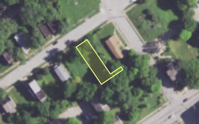 Aerial view of 1508 OBEAR AV — vacant lot, St. Louis with approximate parcel outline