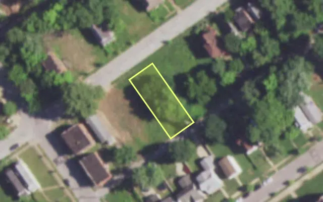 Aerial view of 5318 GERALDINE AV — vacant lot, St. Louis with approximate parcel outline