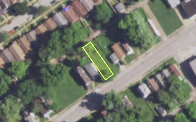 Aerial view of 5447 UNION BLVD — vacant lot, St. Louis with approximate parcel outline