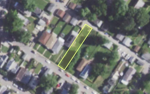 Aerial view of 4229 EICHELBERGER ST — vacant lot, St. Louis with approximate parcel outline