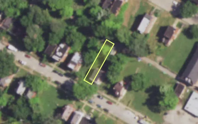 Aerial view of 4733 NORTHLAND AV — vacant lot, St. Louis with approximate parcel outline