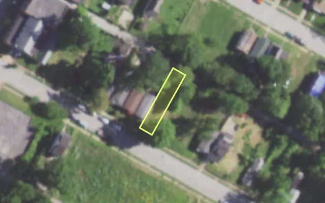 Aerial view of 5551 LABADIE AV — vacant lot, St. Louis with approximate parcel outline