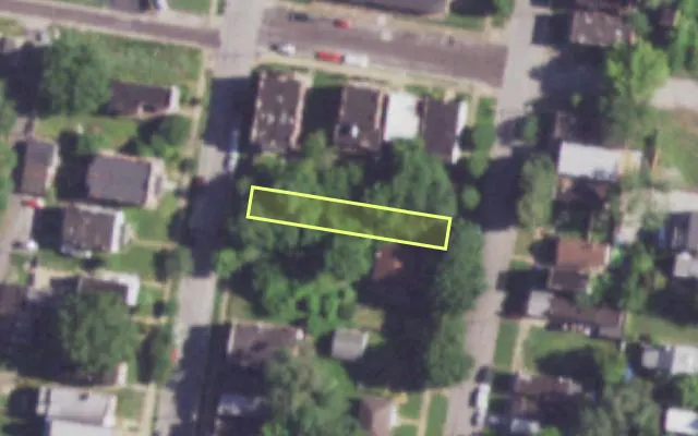 Aerial view of 3711 SALENA ST — vacant lot, St. Louis with approximate parcel outline