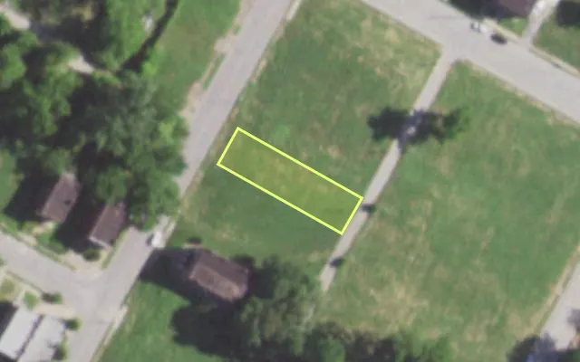 Aerial view of 1956 CLARA AV — vacant lot, St. Louis with approximate parcel outline
